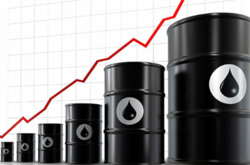 Нафта продовжує дорожчати, попит відновлюється