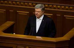 Петро Порошенко закликав парламент проголосувати за зміни до закону про страхування медпрацівників на випадок захворювання на коронавірус