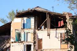 Жителі будинку, що обвалився в Одесі, тимчасово переселені в готелі