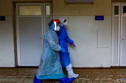 У Мукачеві в психоневрологічному інтернаті підозрюють спалах коронавірусу
