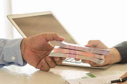  На хабарі затримали працівника Держпраці 