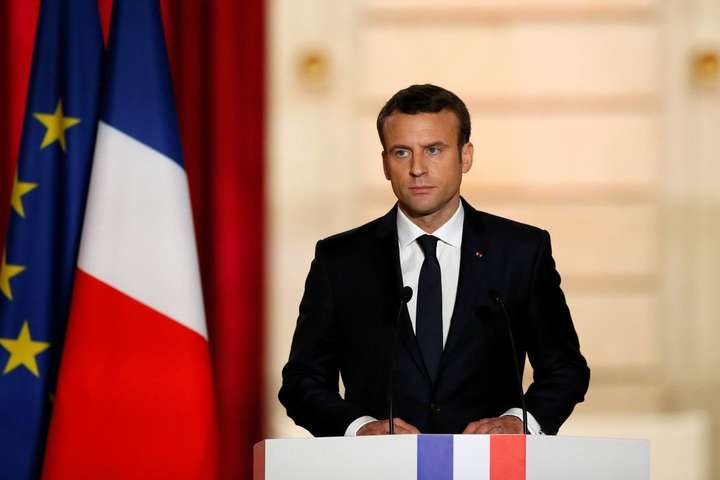 Партія Макрона втратила абсолютну більшість у парламенті Франції