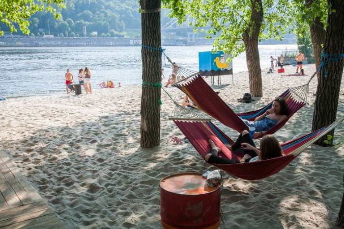 Київські пляжі офіційно запрацюють з 1 червня