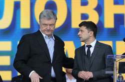 Петро Порошенко та Володимир Зеленський на дебатах перед виборами, квітень 2019 