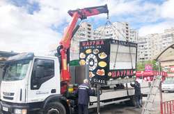 Ще кілька десятків кіосків із шаурмою, кавою та гаражів відправилися на «кладовище» МАФів (фото)