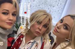 Российская актриса ужаснула фанатов обезображенным лицом после пластических операций