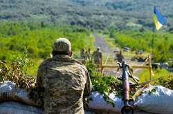 Бойовики 12 разів обстріляли українські позиції, є поранений