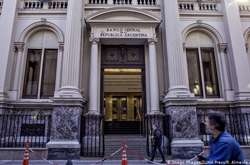 Аргентина опинилася в стані технічного дефолту