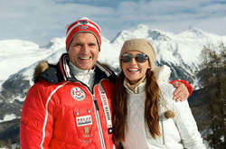 Медведчук задекларировал самое ценное, в том числе Оксану Марченко и ее сотню фирм