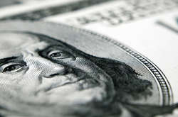 За минулий тиждень курс долара до гривні виріс на всіх сегментах валютного ринку 