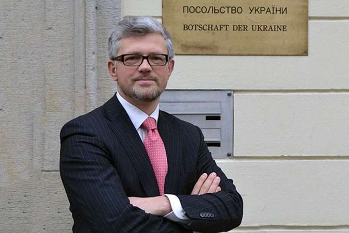 Український посол пояснив, навіщо пропонував ексканцлеру Німеччини парі щодо Криму