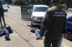 У Києві затримано співробітника СБУ, який входив у групу наркоторговців (фото)