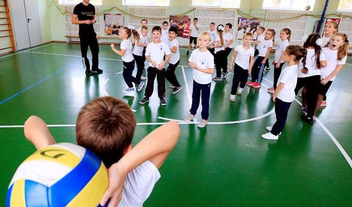 Зеленський схвалив національну стратегію щодо здоров'я школярів