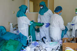 Прем’єр доручив створити тримісячний запас засобів боротьби з Covid-19