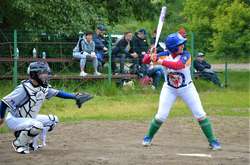 Як бейсболісти з кров’ю із карантину виходили. Фоторепортаж із парку «Муромець» у Києві