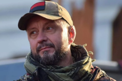  Сторона захисту просила обрати Антоненку будь-яку іншу міру запобіжного заходу, не пов'язану з триманням під вартою 