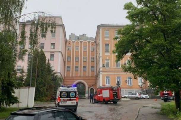У Києві сталася пожежа в лікарні, куди доставляють хворих на коронавірус