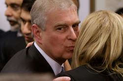 У документальному серіалі Netflix розкрив подробиці поїздки принца Ендрю на «педофільний острів»