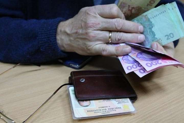 Влітку в Україні підвищать пенсії: кому і на скільки