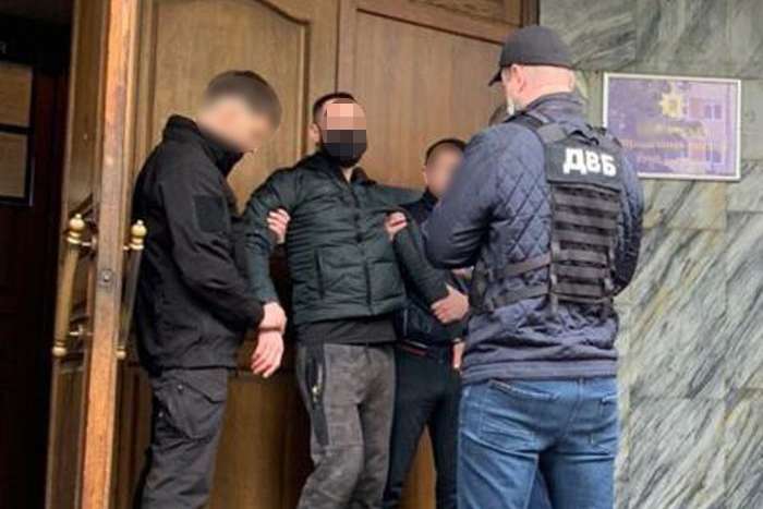 У Києві підприємець намагався підкупити слідчого поліції за $2 тис. 