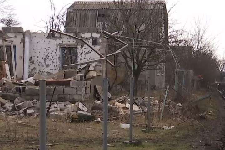 Українські військові потрапили під обстріл бойовиків біля Водяного
