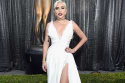 Фото Леди Гаги в обнажающем тело топе озадачило ее подписчиков