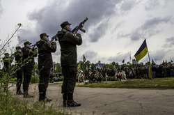 Стрілянина на Житомирщині: сімох ветеранів АТО поховали з почестями