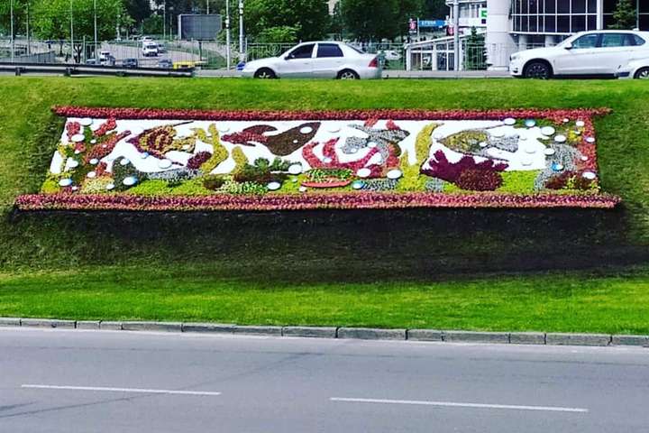 У Києві з’явився квітковий акваріум (фото)