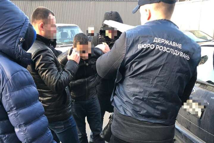 У Києві судитимуть за шахрайство колишнього поліцейського