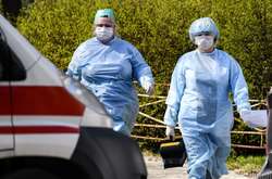 Большинство медиков заразились коронавирусом, выполняя свои профессиональные обязанности