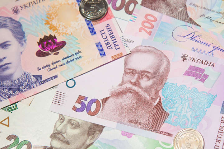 Зарплати в Україні: на скільки зростуть виплати після індексації у червні