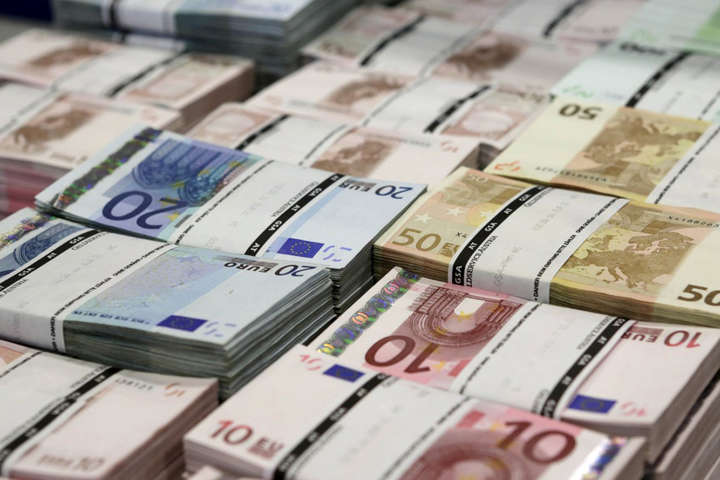 Еврокомиссия одобрила выделение Украине €500 млн