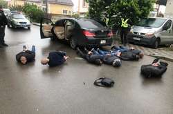 Затримання учасників стрілянини на місці конфлікту