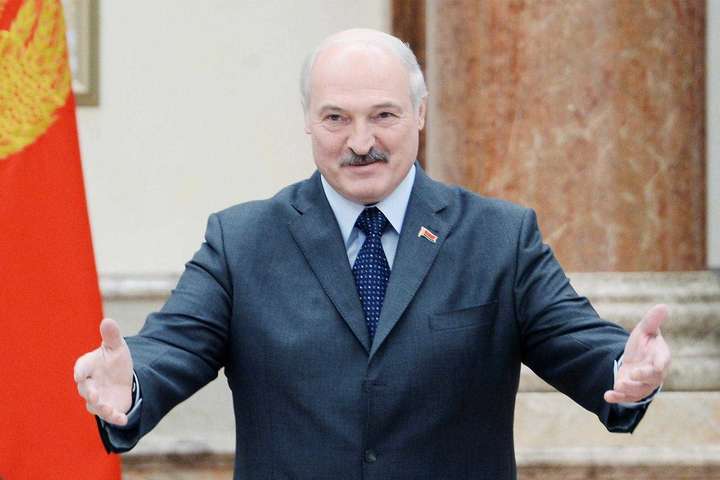 Лукашенко впевнений, що жінка не готова керувати Білоруссю