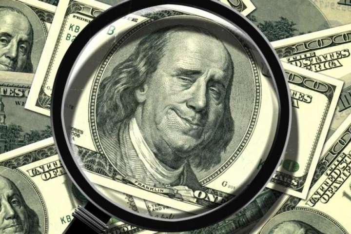 США звинуватили Росію у друкуванні фальшивої валюти на мільярд доларів для Лівії
