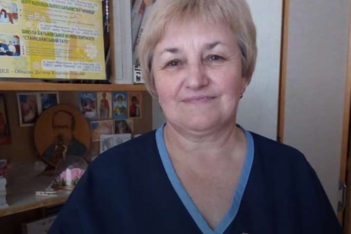 На Прикарпатті від коронавірусу померла медсестра дитячої лікарні