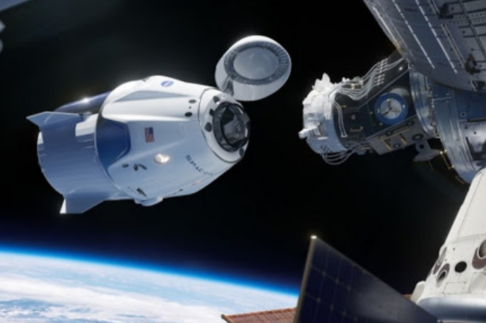 Астронавти з Crew Dragon зійшли на борт МКС
