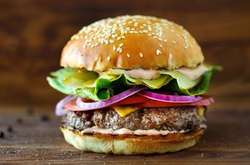 За неделю ослабление карантина подорожал фастфуд