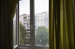 Жінка та 6-місячна дитина випали з багатоповерхівки у Харкові