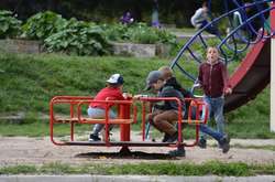  Коли діти захоплені грою, вони не завжди розуміють, що ризикують травмуватися 