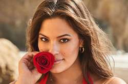 32-летняя американская фотомодель Эшли Грэм