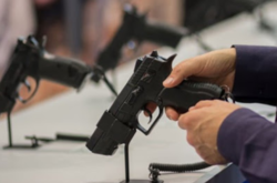 Міністерство внутрішніх справ повинно було виступити ініціатором створення і прийняття закону про зброю, - юрист