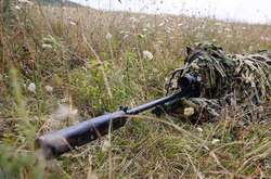 Російський снайпер поранив українського військового біля Мар’їнки 