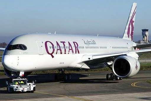 У 12 пасажирів літака, який прибув в Афіни з Катару, виявили коронавірус 