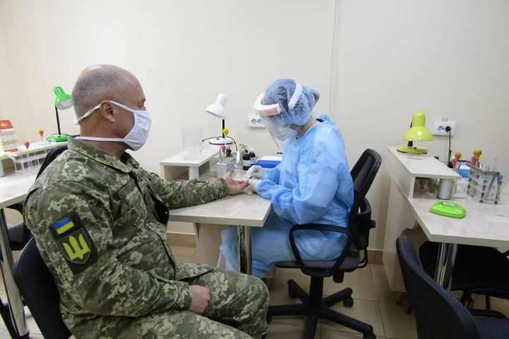 У Києві спалах коронавірусу в одній із військових частин: 27 хворих