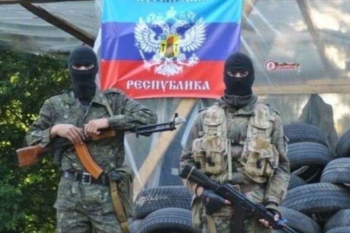 <span>Судом надано дозвіл на затримання підозрюваних, зловмисників оголошено у розшук</span> - СБУ повідомила про підозру 11 керівникам і ватажку терористичного угруповання так званої «ЛНР»