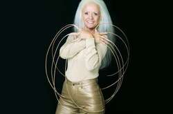 Обладательница самых длинных ногтей в мире скорбит об их потере (фото)