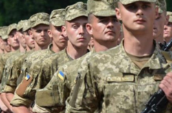 Законом передбачається запровадити звання «бригадний генерал» та «командор-адмірал»