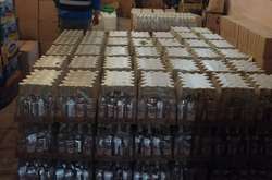 На Харківщині група осіб виготовляла і збувала підроблені цигарки та алкоголь 