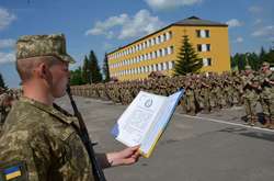 Міносвіти: випускників не забиратимуть до армії через відтермінування вступної кампанії 
